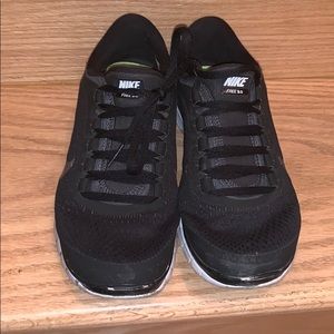 Nike Free 3.0 Sneakers